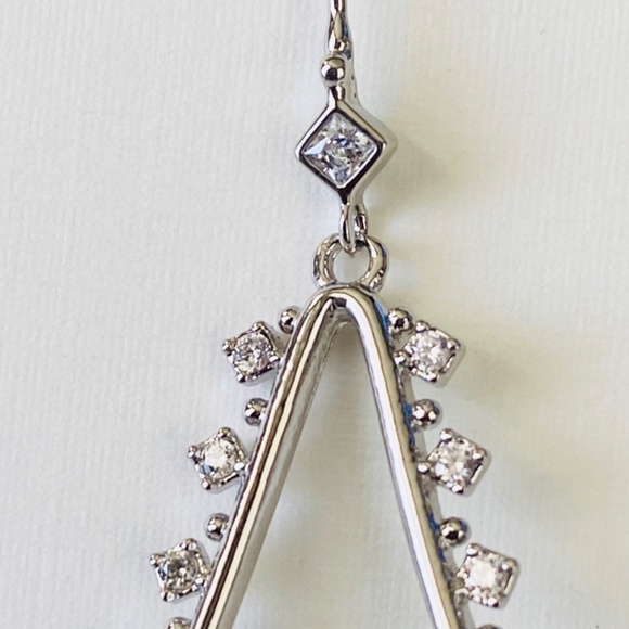 NEW Kendra Scott Bea Crystal Drop Frame Hoop Earrings - Picture 10 of 16